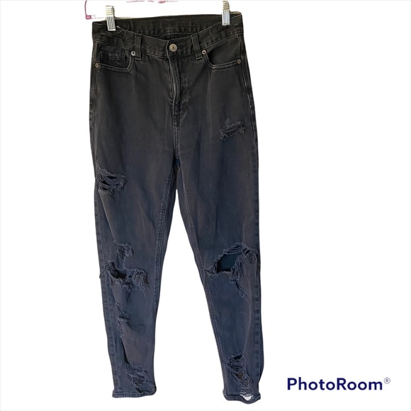 American Eagle Outfitters Denim - American Eagle distressed mom jean faded black Womens size 0